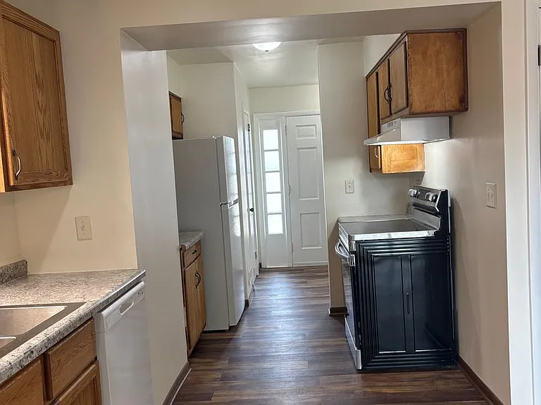 4401-4407 Eastridge Dr — Photo 25