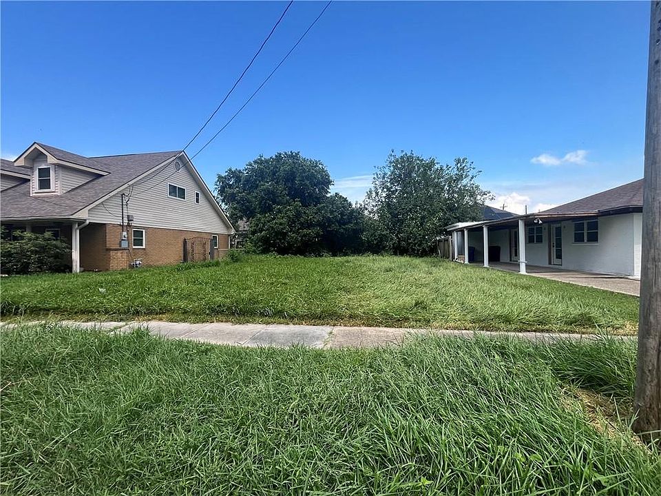 1st image of 6351 Congress Dr