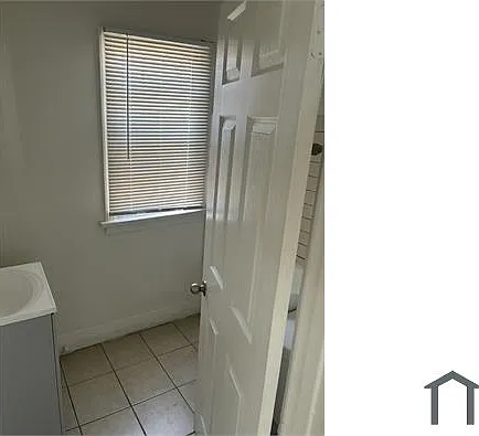 Studio, 500 sqft, $1,400 — Photo 4