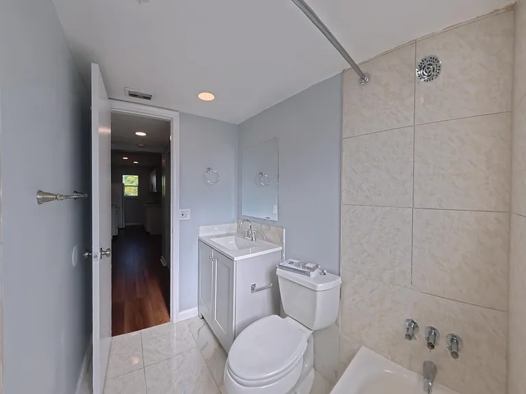 2301 SE 4th St #15 — Photo 15