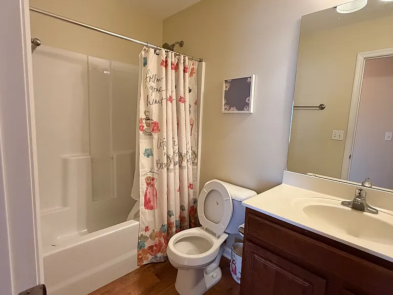 Meadow Crest Dr — Photo 7