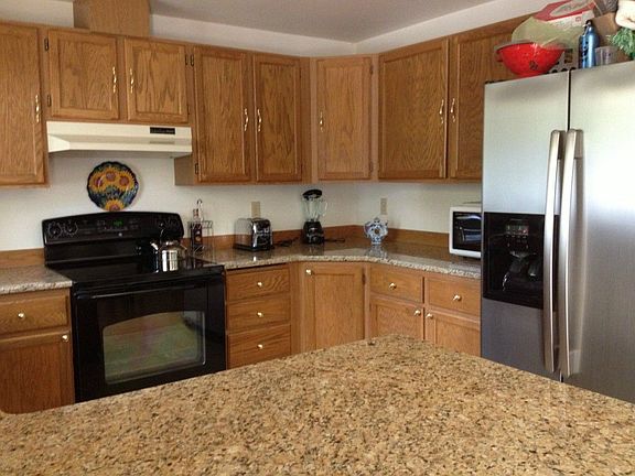 2nd image of 8130 Autumn Hills Pl NE