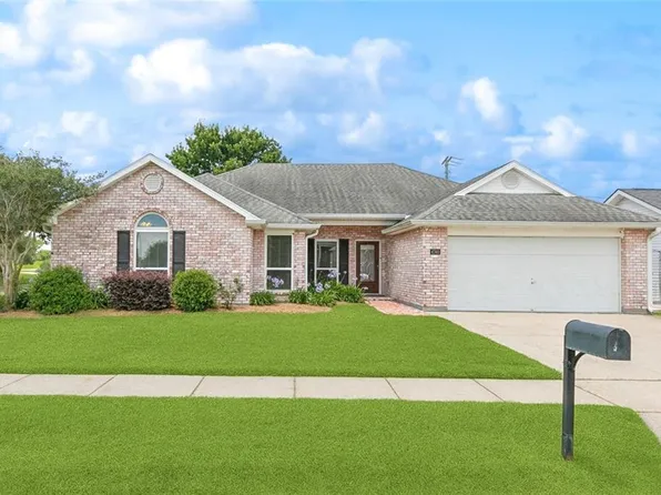 4740 Red Oak Dr, Marrero, LA 70072