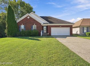 6902 Barbrook Rd, Louisville, KY 40258