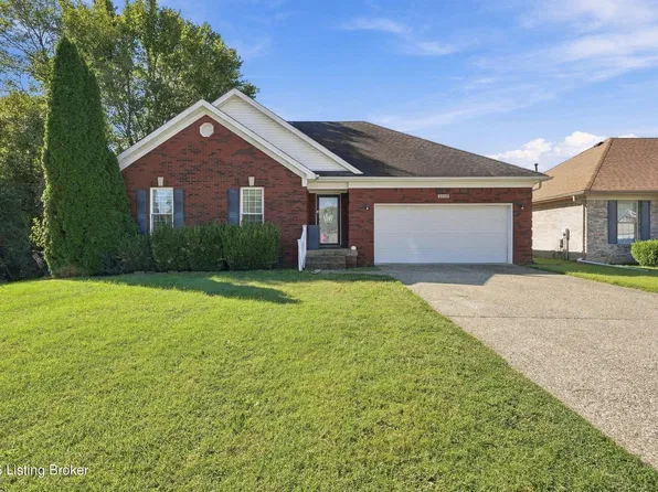 6902 Barbrook Rd, Louisville, KY 40258