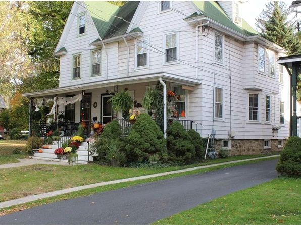 210 W Maple Ave #2