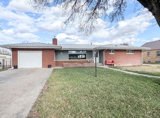 312 Grant St, Quinter, KS 67752