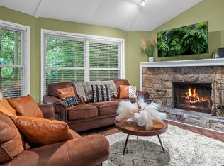 1025 Lower Alpine Way, Gatlinburg, TN 37738