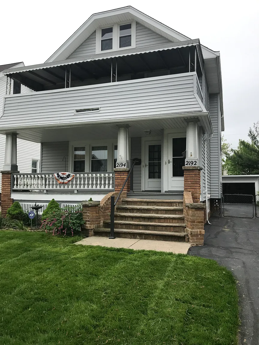 2192 Wyandotte Ave photo 1