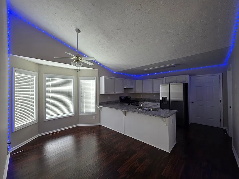 2397 Ashbury Ct — Photo 2