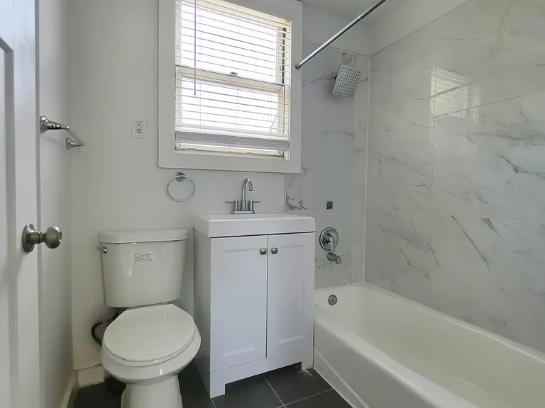 104 Fulton Ave #2E — Photo 7