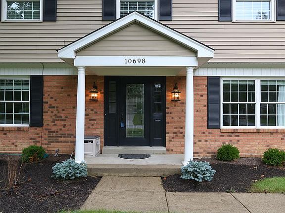 2nd image of 10698 Deershadow Ln