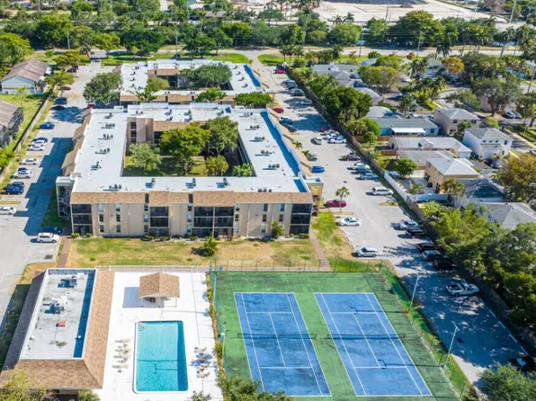 7175 Orange Dr APT 207, Fort Lauderdale, FL 33314