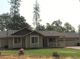1077 Barker Dr, Merlin, OR 97532