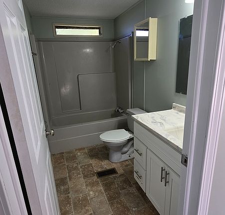 5th image of 313 Youngs Chapel Rd