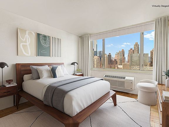 3rd image of 130 W 67th St APT 25C