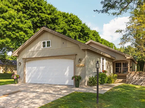 1191 Hemingway Ln, Traverse City, MI 49686