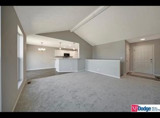 2830 W Kyle Ln, Lincoln, NE 68522