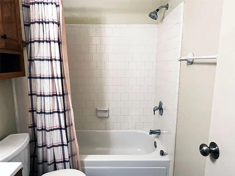 2910 Grants Lake Blvd #704 — Photo 16