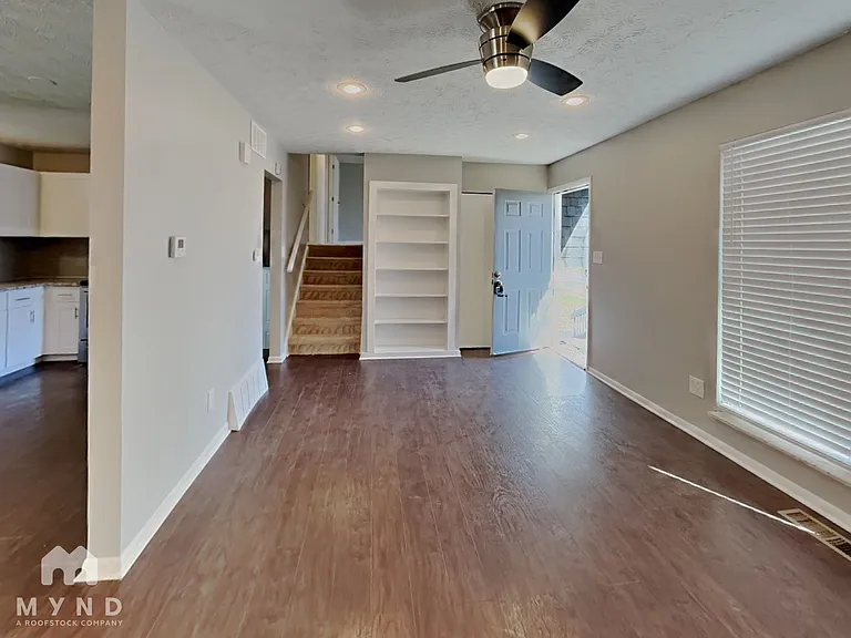 1349 Westshire Rd — Photo 4