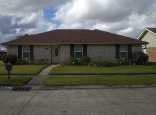 1732 Celtic Dr, Marrero, LA 70072