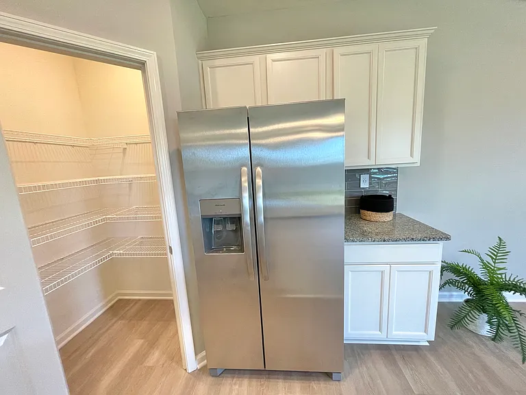 124 Travis Way — Photo 11