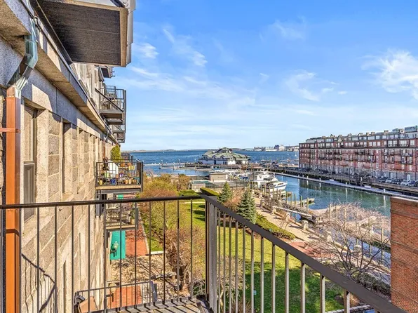 28 Atlantic Ave #420, Boston, MA 02110