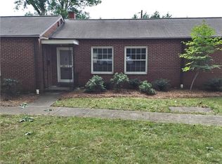 802 D N Avalon Rd, Winston Salem, NC 27104