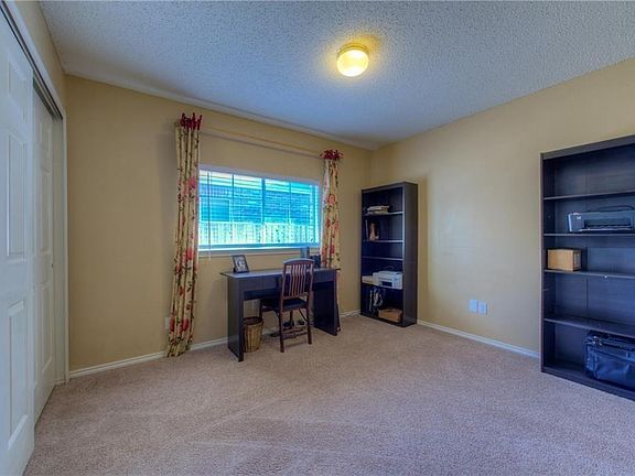 5th image of 1112 Van Horn Way