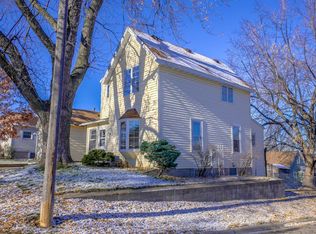 300 7th St NW, New Brighton, MN 55112