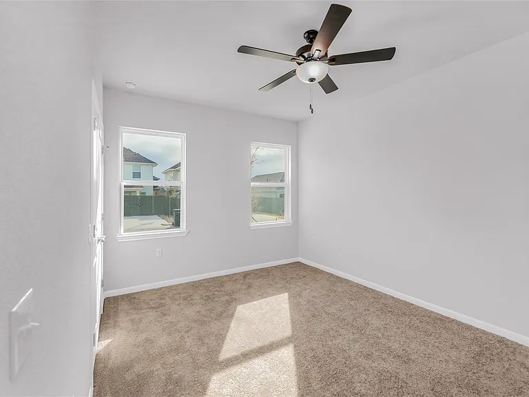 9505 Morning Iris Dr — Photo 25