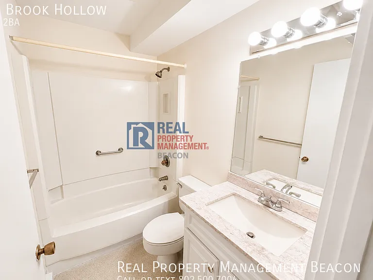 221 Brook Holw — Photo 5