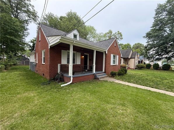 3011 Napoleon St