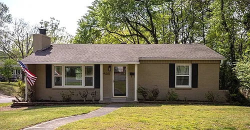 2500 Durwood Rd Photo 1 2500 Durwood Rd Photo 1