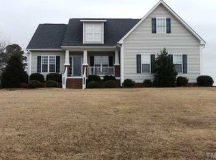 25 Wyndham Place Dr, Fuquay Varina, NC 27526