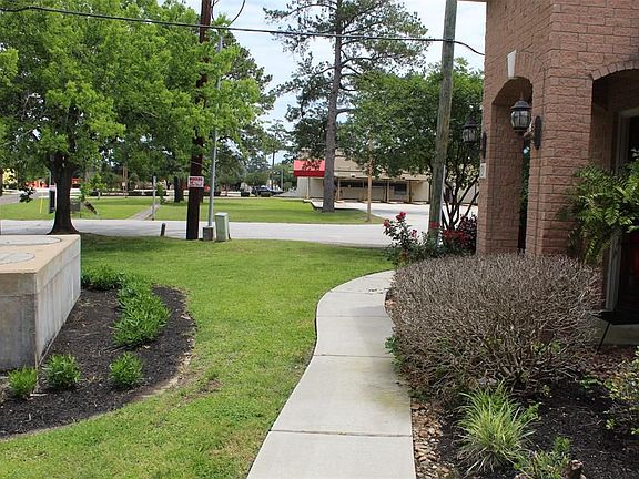 4th image of 11103 McCracken Cir Suite C