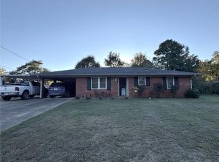 263 Rosanne St, Pontotoc, MS 38863