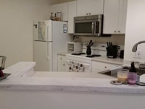 5th image of 850 S Tamiami Trl APT 707
