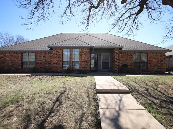 6836 Ridgewood Dr, North Richland Hills, TX 76182