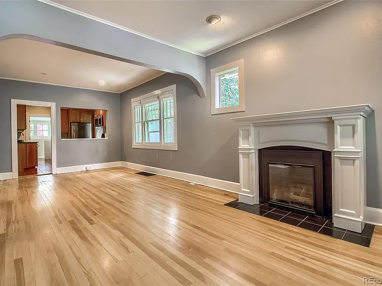 470 S Williams St — Photo 22