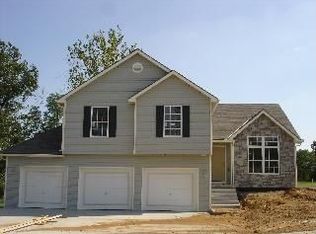 3503 NW 87th St, Kansas City, MO 64154
