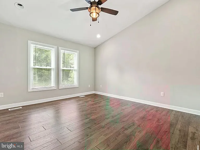 10788 Forest Edge Cir — Photo 9