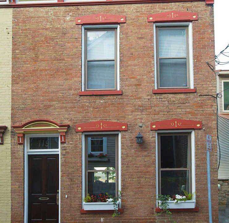 1st image of 119 Dorsey St