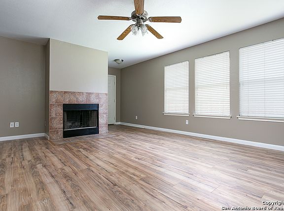 5th image of 5107 Terrace Wood