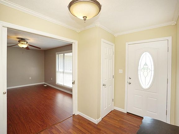 4th image of 1830 Oxford Trenton Rd