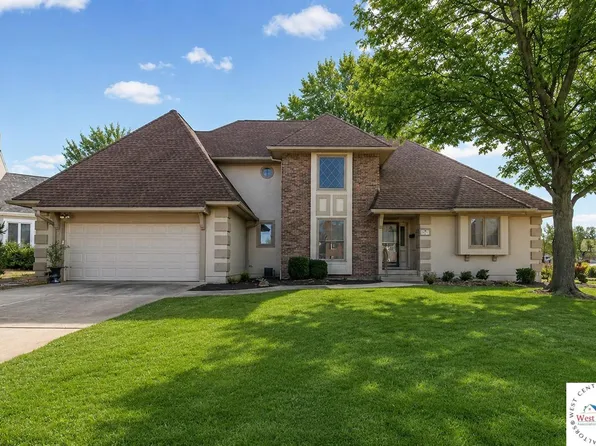 1708 S Nicklaus Dr, Clinton, MO 64735