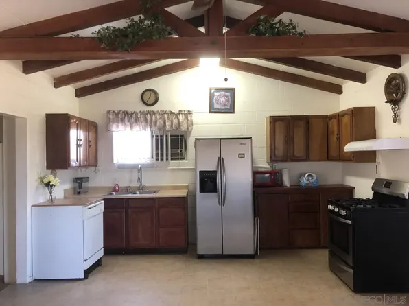 11612-11611 Alta Mesa Rd, Victorville, CA 92392