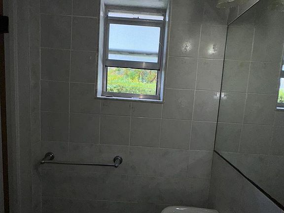 3rd image of 2395 NE 184th Ter #1