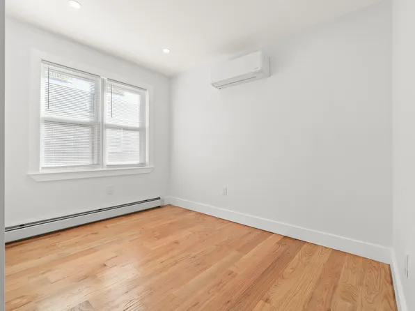 245-33 147th Road image 9 of 26