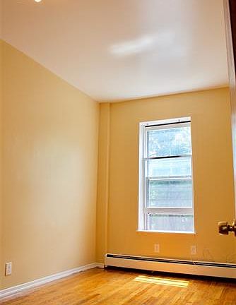 5th image of 55 Clinton Ave APT 3